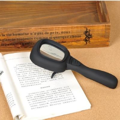 China Factory new 5 LED plastic direct sales 600558-2 non-slip handle tool magnifying glass for reading for sale