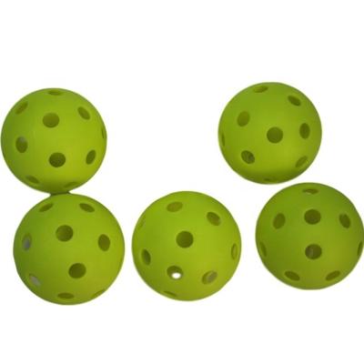 China Cheap Hot PE pp Mini Pickleball Material From Factory Price USAPA Material With 26 Holes Or 40 Holes SZ1134 for sale