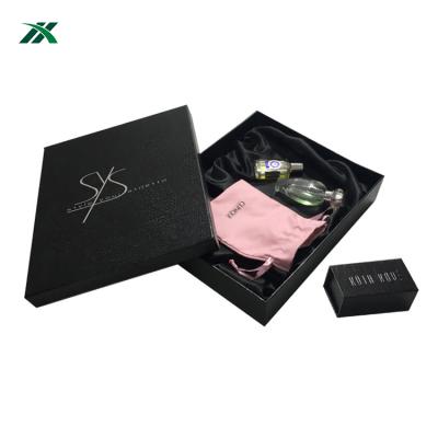 China Recyclable Free Sample Custom Logo Baby Bibs Bark Box Art Paper Packaging Box for sale