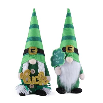 China Soft Toy St. Patrick's Day Green Leaf Festival Doll Decorations Holding Posture Green Leaf Pattern Gnome Ornaments Drop Shipping for sale