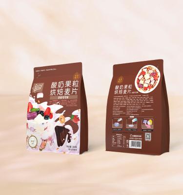 China Wholesale Low-CARB Breakfast Cereal Baked Freeze Dried Raw Fruit Yogurt And Oatmeal Cereal Product for sale