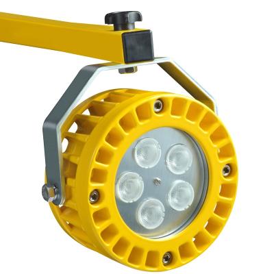 China New Designed Warehouse Loading Dock Light 30w Warehouse IP66 Waterproof Led Dock Light With Arm for sale