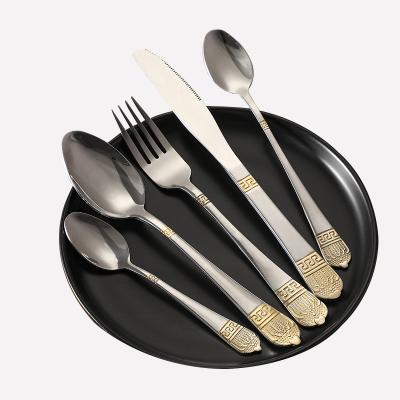 China Hot Luxury Disposable Flatware Set Restaurant Hotel Dinnerware Spoons And Spoons Set Stainless Steel Wedding Cutlery Set for sale