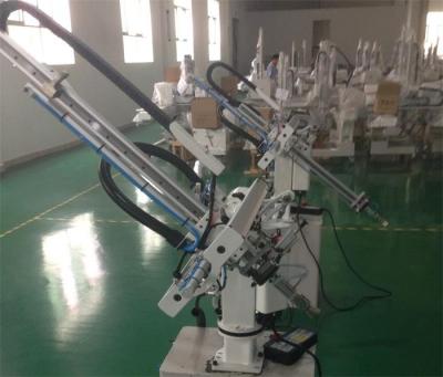 Chine Robots de bras d'oscillation de certificat de la CE petits pour la machine de moulage injection 50~180T à vendre