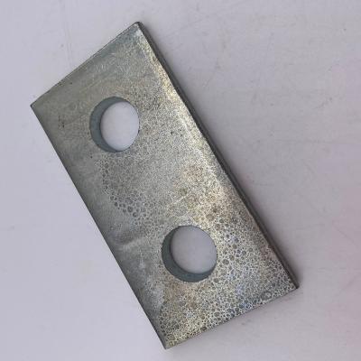 China Construction Area Hot Dip Galvanized Two Hole Flat Plated Unistrute Brackets for sale