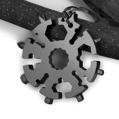 China New Design Snowflake Stainless Steel Outdoors.Gift.Carry around.EDC Multitool 20 in 1 Key Tool Screwdriver Wrench Chain for sale