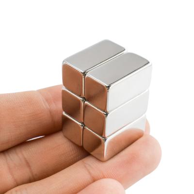 China Industrial Magnet strong magnet Materials Rare earth tiles blocks tool holder N35 phone holder n52 permanent Neodymium Magnet for sale