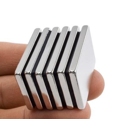 China Industrial Magnet Strong magnet 30*20*3mm N35 Rare Earth Material permanent Cube Block rectangular small  Neodymium Magnetic for sale