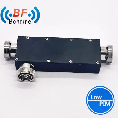 China In- en buiten IP65 698-2700MHz 200/300W 4.3-10 F10dB Hoogte RF Directionele Koppelaar Te koop