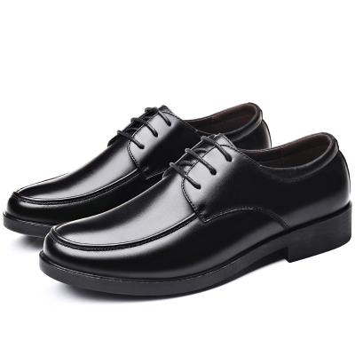 China All-match Hot Sale Formal Black Anti-slippery Hot Sale OEM Ultra-Wide Men's Casual Round Head Leather Shoes for sale