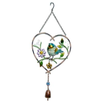 China Beautiful Europe Indoor Metal Bird With Heart Shaped Wind Chime Hanging Decoration for sale