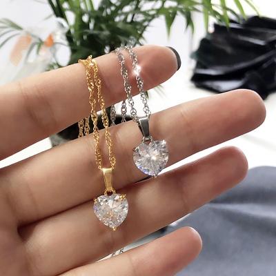 China CLASSIC Heart Necklace For Women Lovers Gold Chain Necklace Female Pendant Necklace Cute Zircon Heart Jewelry for sale