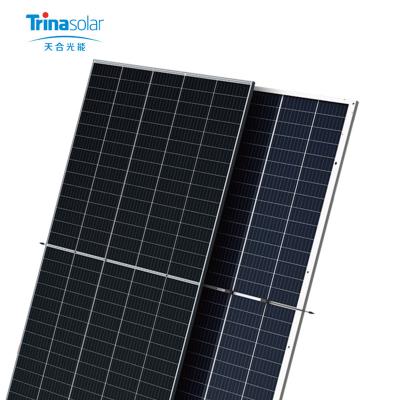 China Trina Solar Standard 300W-600W 18V Solar Panel for 12V Battery Charging for Home Solar Power System 210mmx210mm for sale