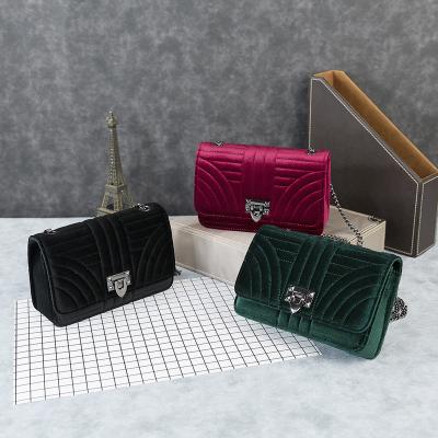 China High Quality New Style Woman Stitched Cross - Body Bag Flap Closure Shoulder Purses With Chains Purses And Handbags Velvet Female Handbags for sale