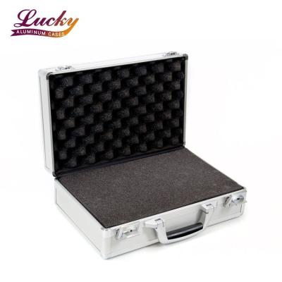 China Waterproof custom aluminum flashlight case with hard shell protective for sale