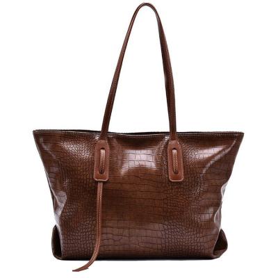 China Other Famous Brand Vintage Crocodile Designer Hot Selling Large Capacity European Tote Bags Women's Luxury Handbags for sale