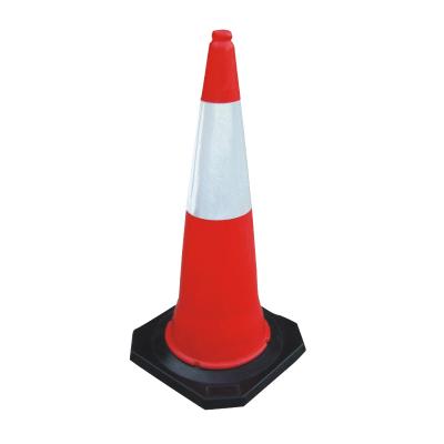 China High Quality Durable Portable PE Traffic Road Barrier Rubber Black Base Cone 1000mm for sale