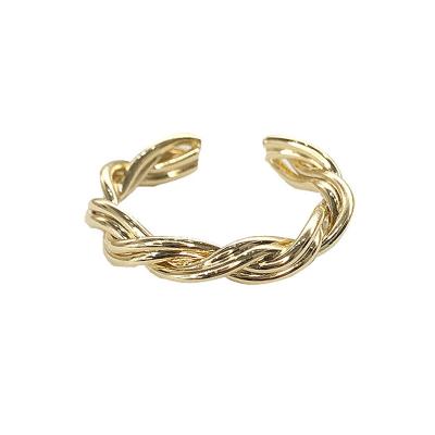 China Wholesale CLASSIC Stain Ring Gold Plated Fashion Zircon Simple Design Brass Exquisite Ladies Twisted Ring Girls Gifts for sale