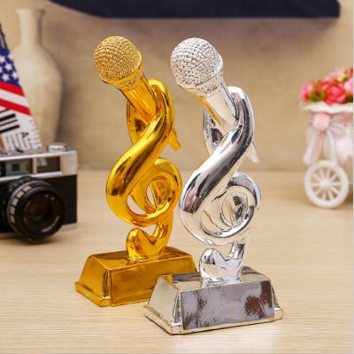 China Hot Sale Wholesale Golden Designer Custom Art Craft Living Room Decoration from Europe Ornaments Crafts for sale