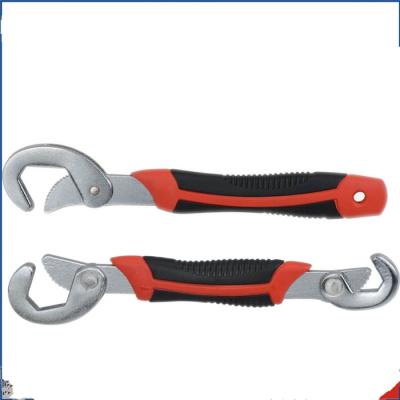 China Strong Power Multifunctional Magic Universal Quick Triangle Pipe Chain Wrench for sale