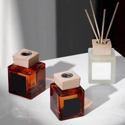 China Nice Perfumes Wholesale Reed Glass Bottle Aromatherapy Oil Diffuser 50ml100ml 200ml Square Bottle for sale