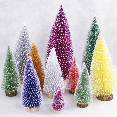 China 2021 NEW Pine Needles Customize Mini Christmas Tree Small Pine Tree Ornaments Wood Desktop Decoration for sale