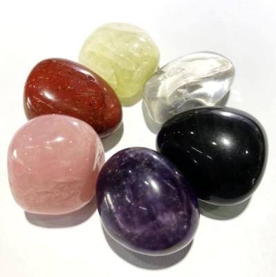 China Wholesale Europe Crystal Tumbles Healing Gravel Crystal Palm Stones Customized Tumbled Stone Set for sale