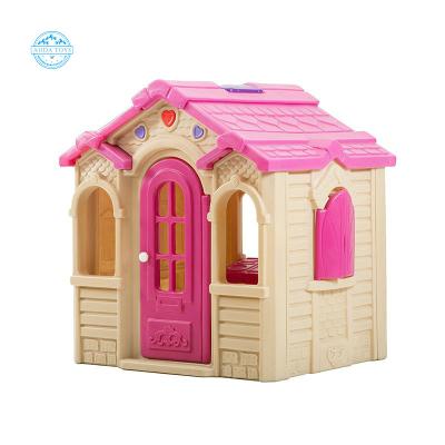 China A05004 Easily Assembled Kids Play House Plastic Indoor Playground Plastic Kids Castle Playhouse For Sale for sale