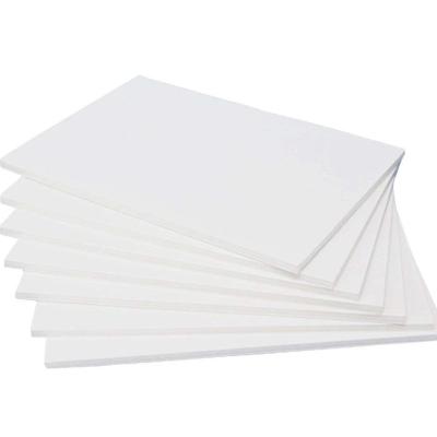 China Sinosea Multi-Sizes 2023 Bristol Paper Ivory Folding Board Folding Moistureproof Box Board Coated for sale