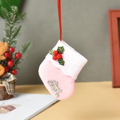 China Chimeras Holiday Decorate 2021 Happy New Years Christmas Accessories Mini Sock Candy Gift Bag Christmas Tree Decorations for Home for sale