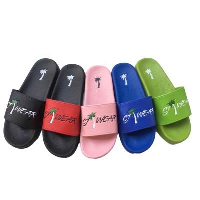 China 2022 Fashion Trend Factory Price Wholesale Non-slip Multicolor OEM Customized PVC Slide Sandals for sale