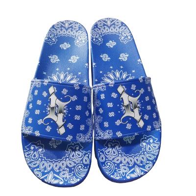 China Newest Anti-smell Style OEM Bandanas Printing Sandals, New Design Summer Red Sandals Made in China, Cheap PVC Slippers for sale