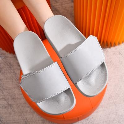 China Hot Gray Customized Girls Fashion Trend Summer Style Thick Flat Sandals Women Gray Flat Slides Shoes Seller Wholesale Sandals for sale