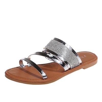 China Luxury Flats Sandals Women Slippers Shoes Women Slippers Trend Fashion Silver Flats Sandals For Women for sale