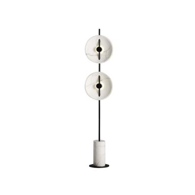 China Modern light luxury simple creative pan shape study bedroom living room decoration vertical floor lamp for sale