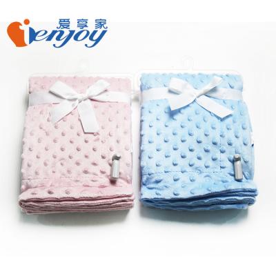 China Anti-pilling Ienjoy Embossed Newborn Baby Wrap Muslin Baby Blanket Minky Blanket Stitch for sale