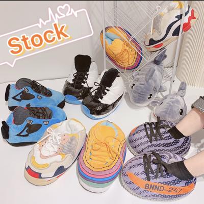 China Fashion Trend Wholesale Winter Mid Waist Plush Sneaker Yeezy Indoor Slippers For Women for sale