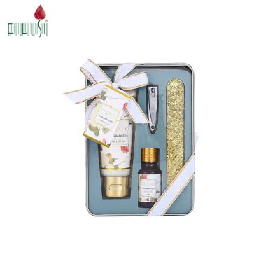 China Family guest table new product beauty manicure personal care gift set Te koop