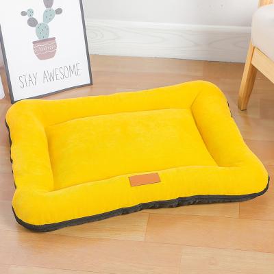 China Hand Wash Small Pet Beds Mat Cozy Soft Warm All Time Use Luxury Pet Beds and Accessories for sale