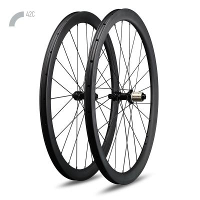 China Road Bikes Professional Gravel Wheelsets 700C Carbon Wheels 42C 27.6mm Width Rim Disc Brake Road Bike Cycling Life for sale