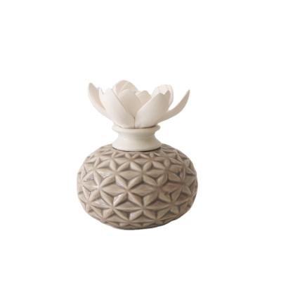 China Decorative Ceramic Flower Aromatherapy Diffuser for sale