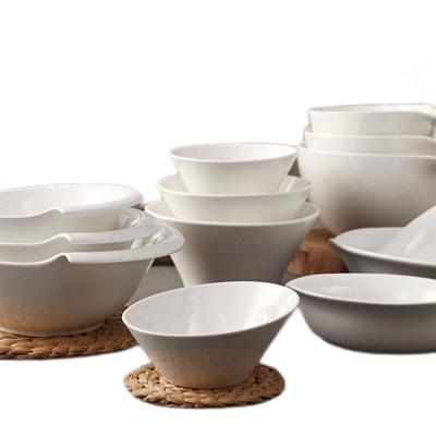 China Sustainable modern porcelain bowls for soup, salad or pasta for hotel and restaurant for sale