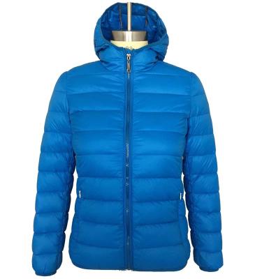 China Breathable Winter DownTrekking Outdoor Coat Women Ultralight Down Jacket for sale