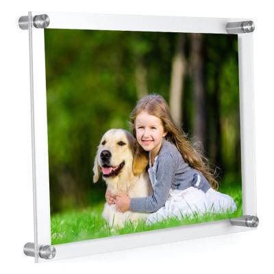 China Morden Wall Mount Sign Holder Hang 11 x 8.5 Inch Clear Acrylic Picture Frame Picture Frame for sale