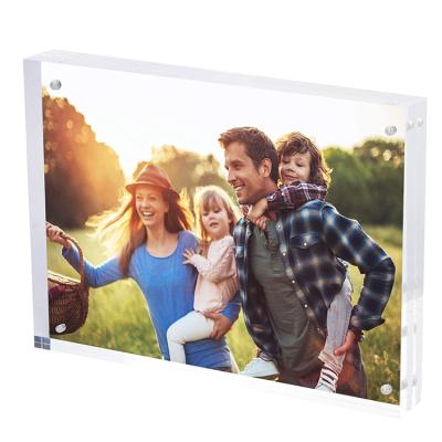 China Morden Panoramic Clear Double Sided Acrylic Magnetic Picture Frames 8 inch x 10 inch Acrylic Photo Frame for sale