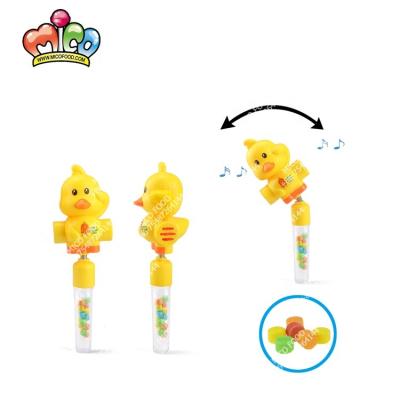 China Cartoon Toys 2020 New Item Lovely Cartoon Whistle Yellow Duck Toy Candy for sale