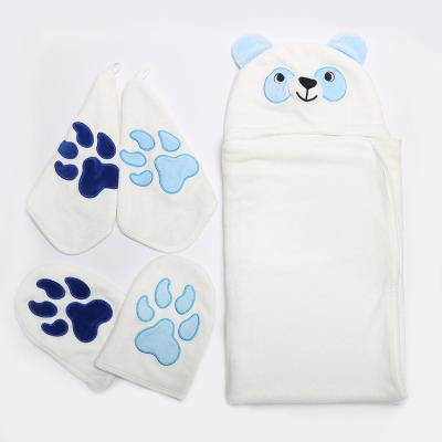 China 100%Bamboo 500gsm Breathable Baby Shark Hooded Towel Set for sale