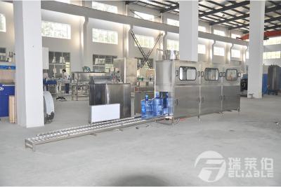 China El equipo líquido volumétrico/linear del llenador purificó el equipo embotellador del agua en venta