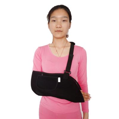 China Wrist and Hand OEM Label Runde Arm Sling Medical Orthopedic Arm Brace Support for sale