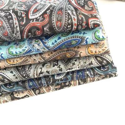 China Antistatic 190T Printed Taffeta Lining Fabric 46gsm For Garment Thousands Style for sale